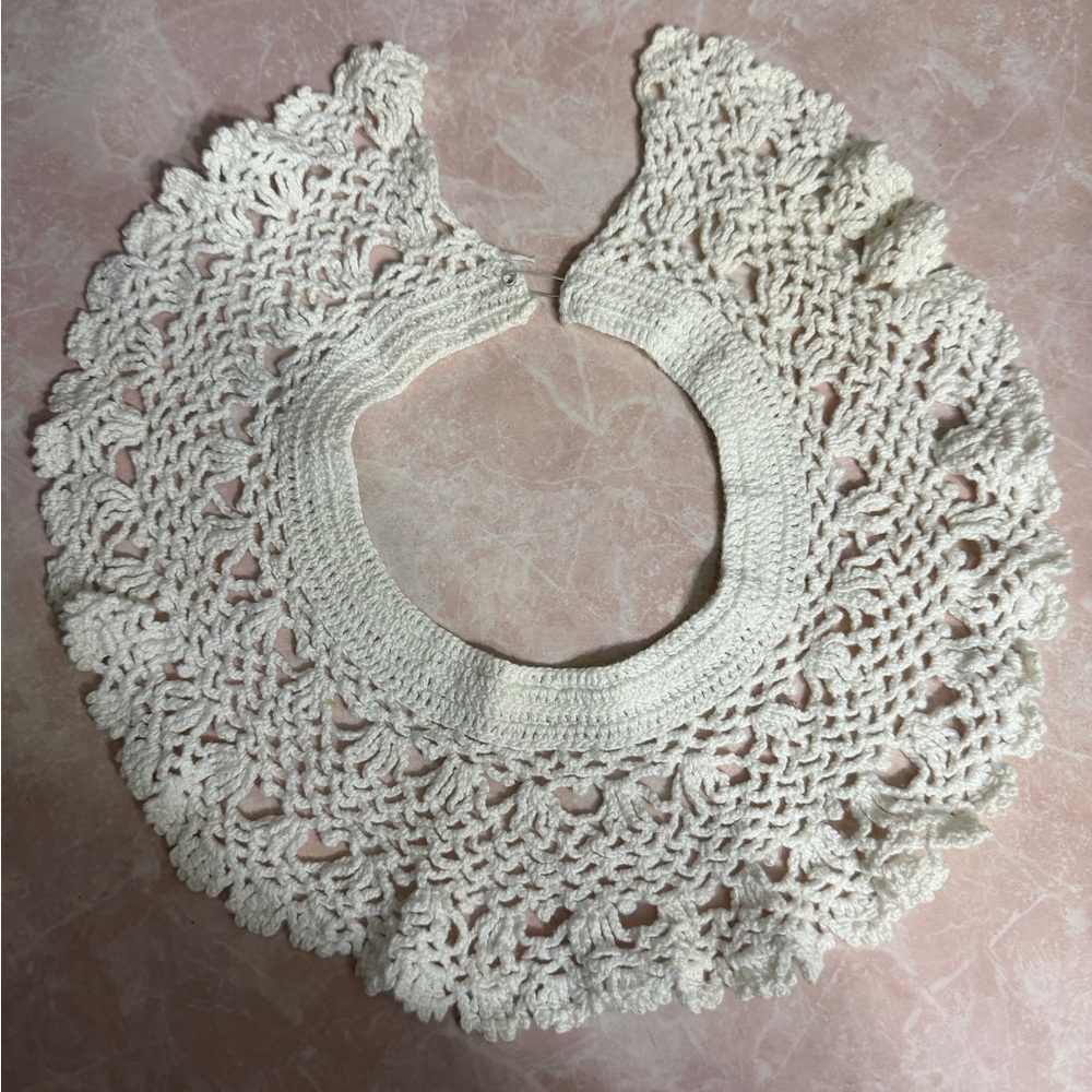 Vintage Handmade Cream Crochet Collar